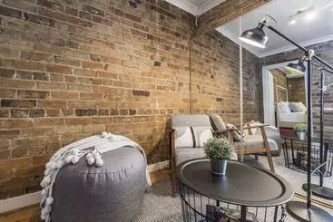 Apartament Quaint 1880s Sydney Terrace House