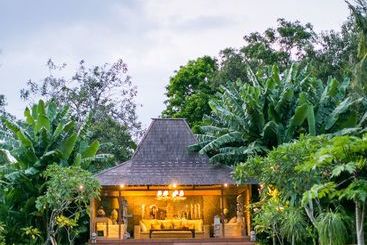 Жильё для туристов Serenity River Villa Private Pool