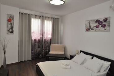 ツーリストアパートメント Star Apartments Petah Tikva