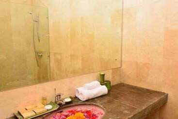 膳宿费 Kaya Culture House