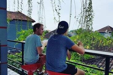 Пансион Valomia Guest House