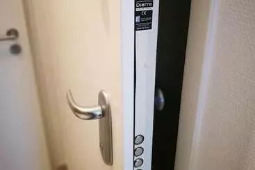 アパートホテル Shs Suite Home Sweet Strassen