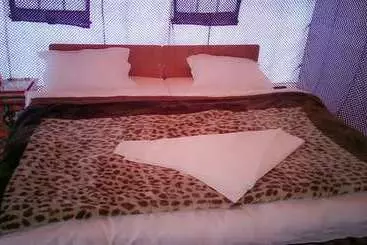 Hotel Auspicious Camps And Cottages