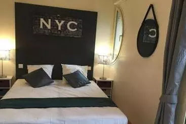 Pansiyon Au Charme Du Lac Piscine Chauffé Proche Parc Et Restaurant Du Casino