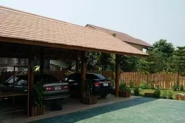 پانسیون Huanmaisakngam Resort