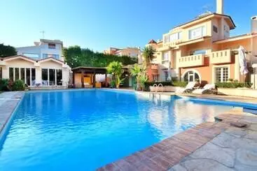 Apartamente turistice Oasis Pool House By Ghh