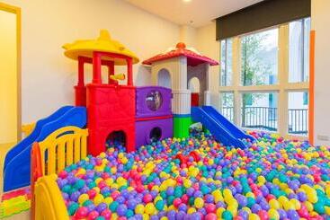 تختخواب و صبحانه Ting Feng Cottage