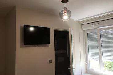 בית מלון כפרי Du Pont