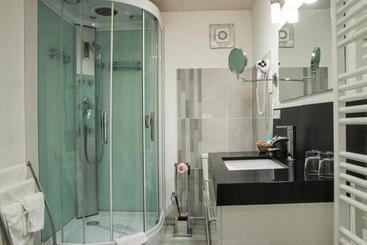 בית מלון כפרי Les Grands Frênes