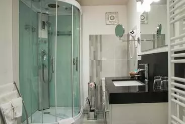 Otel Les Grands Frênes