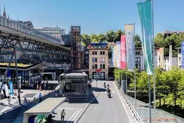 Hotell Ibis Styles Lausanne Center Mad House