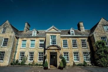 ホテル Barton Hall & Spa