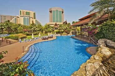 هتل آپارتمان Gulf Executive Residence