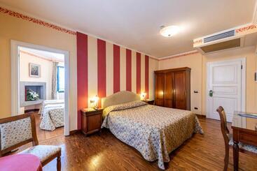 بنسيون La Dependance