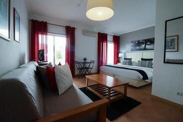 Oasis Beach Apartments