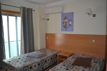 بنسيون Arenilha Guest House