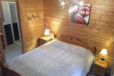 ペンション Auberge De La Grange Spa & Sauna