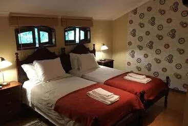 Pensão Chalet Relogio Guesthouse