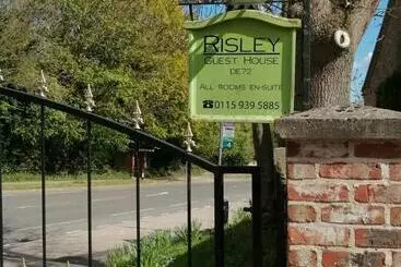 Pensió Risley Guest House