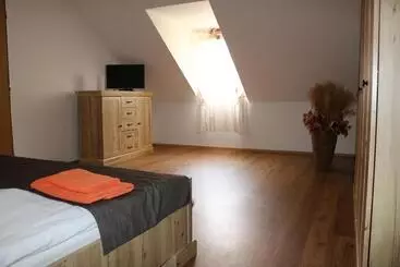 ペンション Zámecký Penzion Rotunda