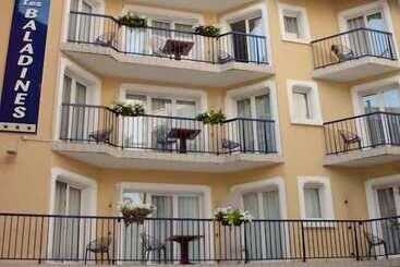 아파트호텔 Résidence Les Baladines