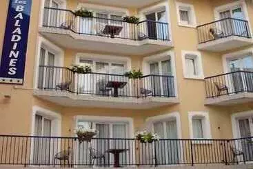 アパートホテル Résidence Les Baladines