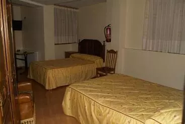 ペンション Hostal Tribal