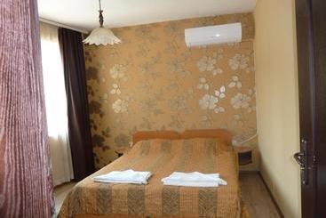 פנסיון Tarnovski Dom Guest Rooms