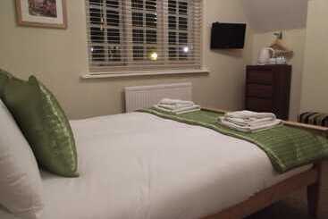 Общежитие The Stag Enfield