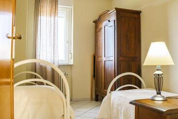 アパートホテル Locanda Le Tre Sorelle