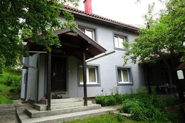 پانسیون Guest Accommodation Bakic