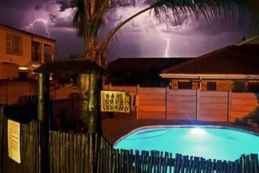 Herberge Bay Cove Inn