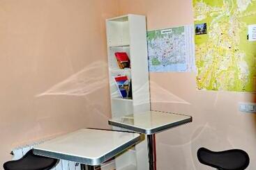 膳宿费 Pensión Borrás