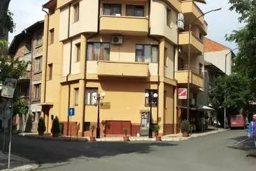 Pensió Hristovi Apartments & Studios