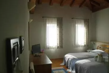 ペンション Osteria La Pesa