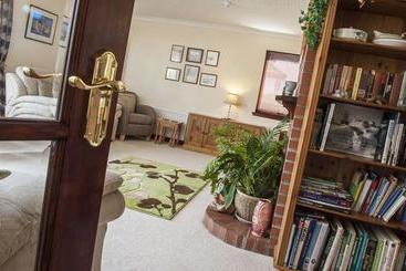 Pensió Torlundy House