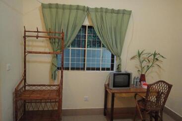 Majatalo Visal Sak Guesthouse