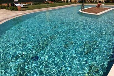 ホテル Agriturismo Borghetto Il Montino