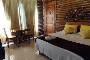 ペンション Pousada Sitio Das Flores 12 Km De Macacos Nova Lima