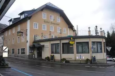 ユースホステル Gasthof Knappenwirt