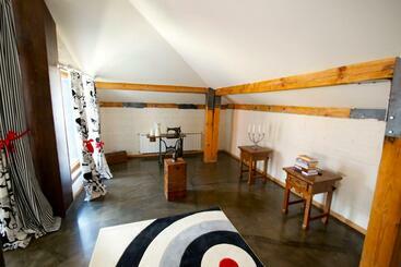 מלון דירות Antilia Apart