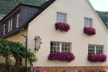 Majatalo Gästehaus Weberskirch