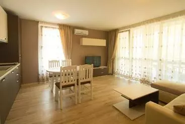 هتل آپارتمان Holiday Village Lozenets