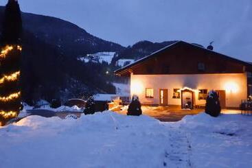 Hotel Ferienwohnungen Koflerhof