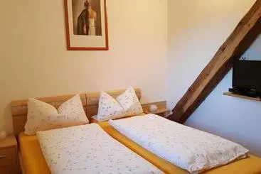 Hotelli Ferienwohnungen Koflerhof