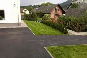 هتل Tourist Farm Megušar