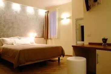 Pension Bhl Boutique Rooms Legnano