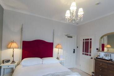 بنسيون The White House