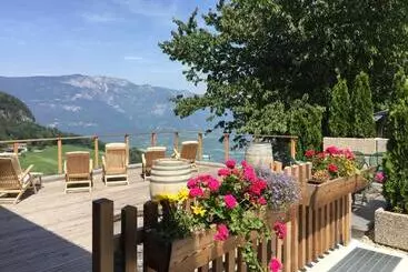 ユースホステル Berggasthof Locanda Alpina Dorfner