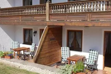 Majatalo Gaestehaus Hofer